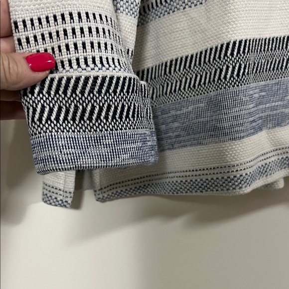 Shannon Passero Lg Striped Gray and White Long Sleeve Top - Picture 5 of 8